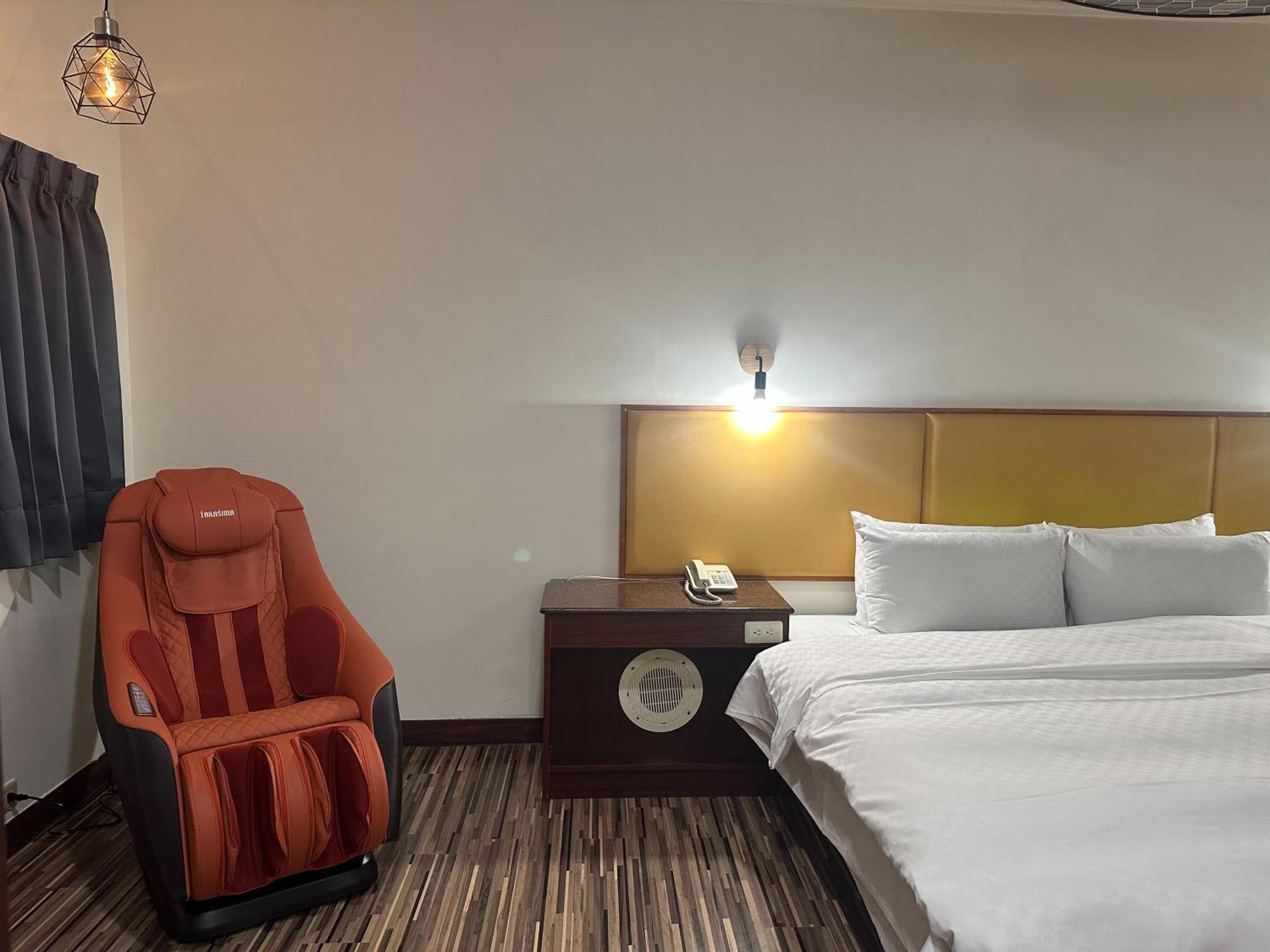 Hua Du Motel Jiji Bagian luar foto