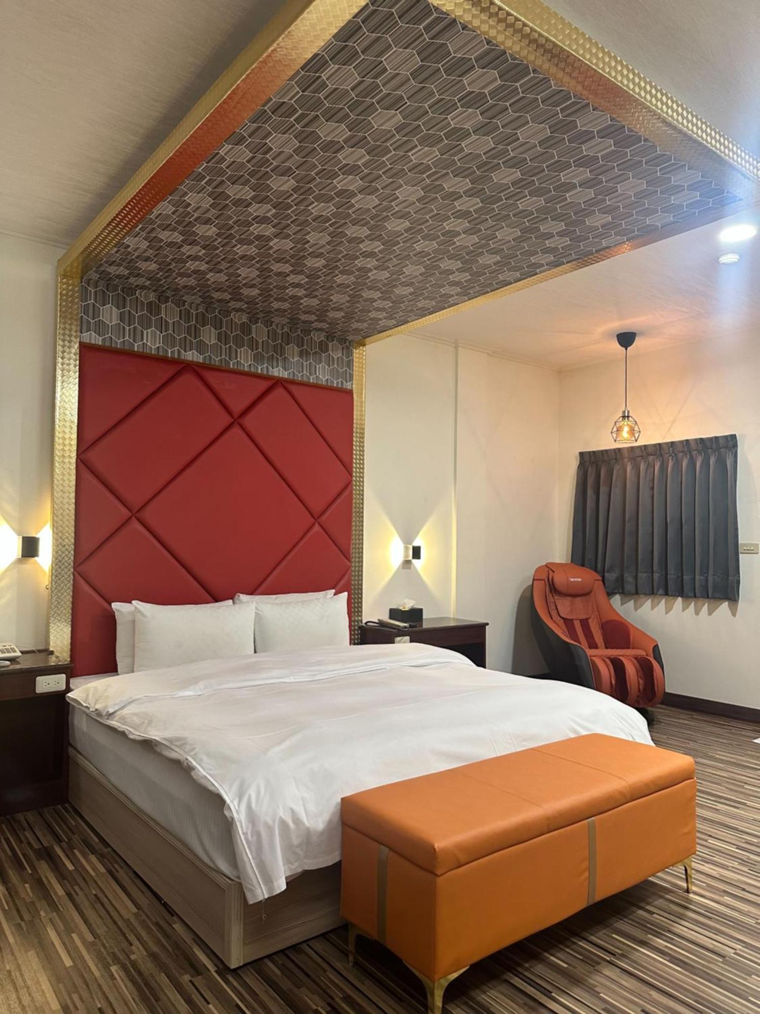 Hua Du Motel Jiji Bagian luar foto